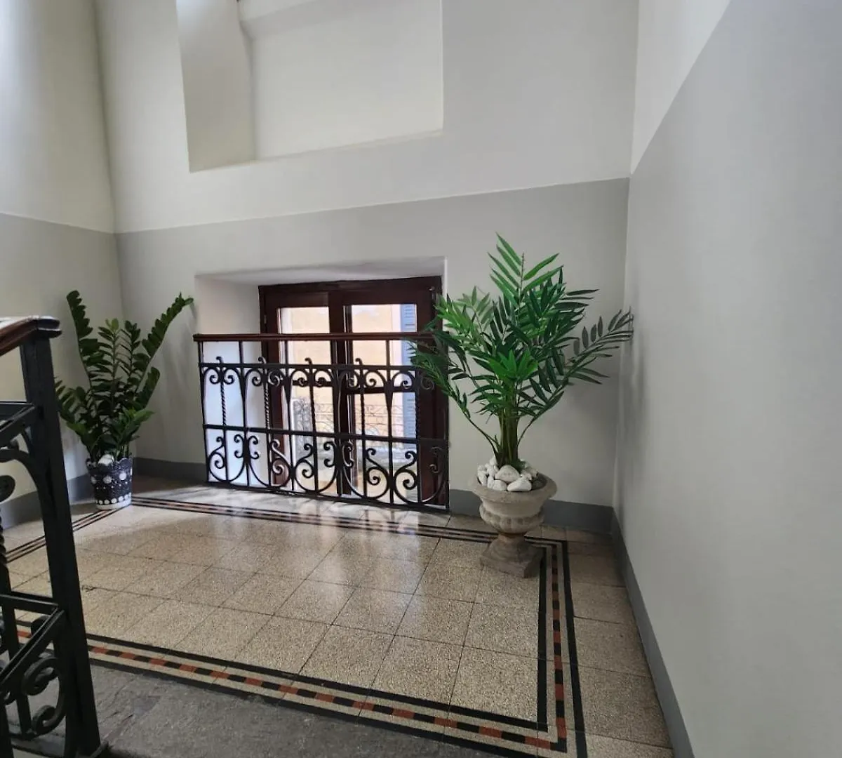 Casa Luini - New, Welcoming And Modern Apartment In The Historic Centre Of Como, With 2 Bedrooms And 1 Complete Bathroom And A Fully Equipped Kitchen